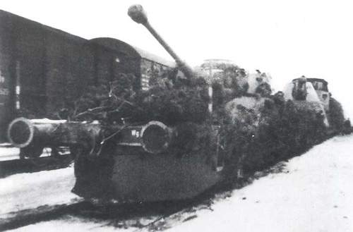 Foto 2. Panzerzug nr77  na Pomorzu - luty 1945r.