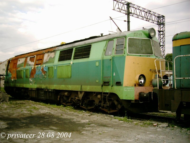 Jedno z kilku ostatnich zdjęć SU45-105 przed pocieńciem na złom w lokomotywowni Szczecinek.
